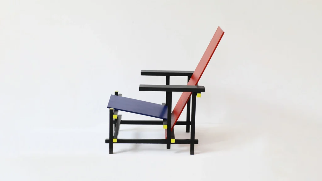 acpartners-iç-mimarlık-İkonik mobilyalar-red blue chair -Gerrit Rietveld