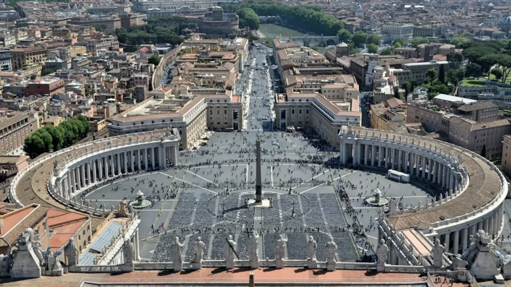 San Pietro Meydanı Photo By Davide Cacciatori on Pexels